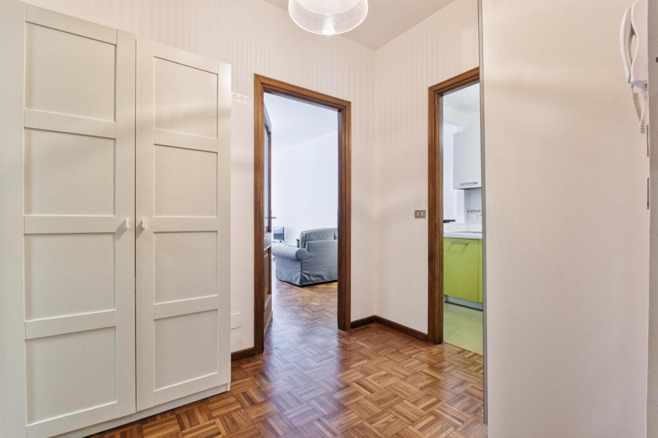 Porta Nuova Shiny Studio Flat Turin Exterior photo